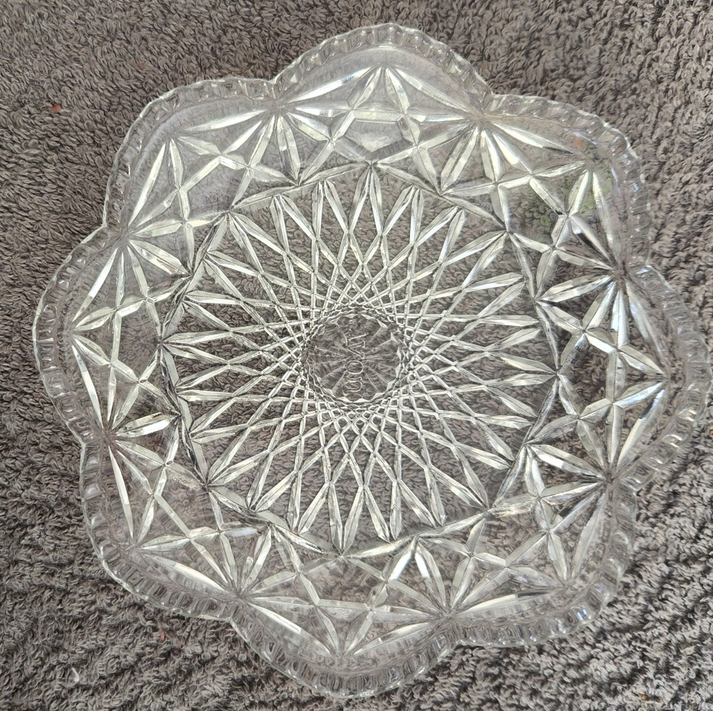 1970 vintage Avon candy or jewelry dish
